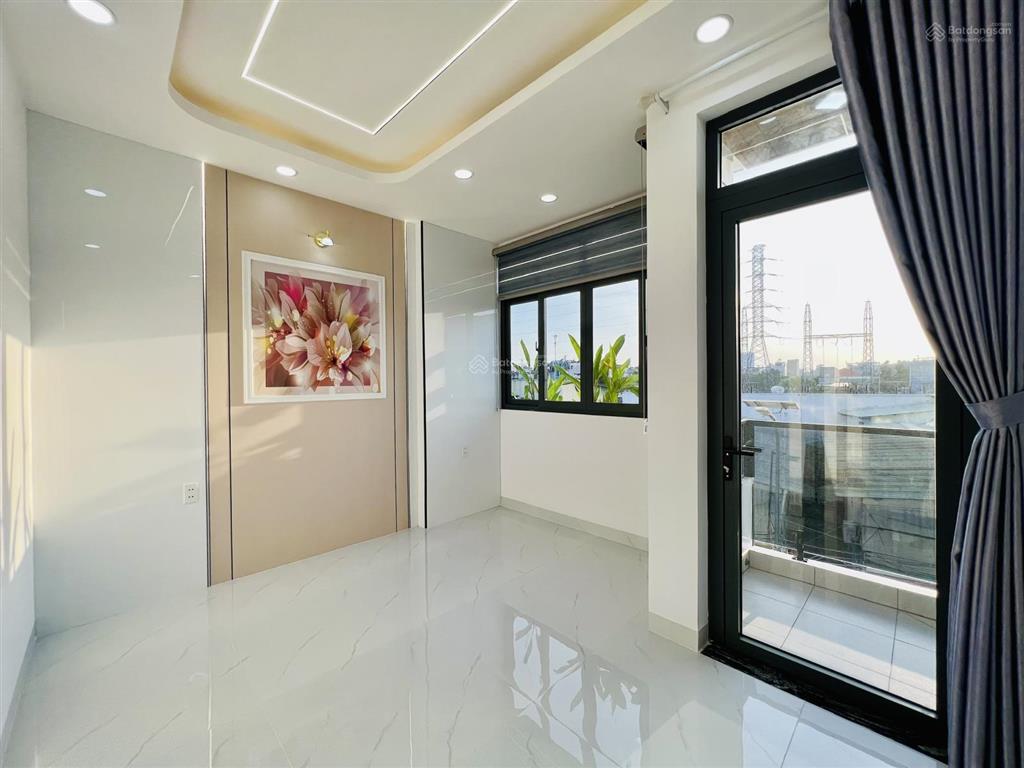 Nhà đẹp gần khu tên lửa đường mã lò khu đồng bộ 4x12,6m 5 tầng 5pn 5wc 6,9 tỷ shr