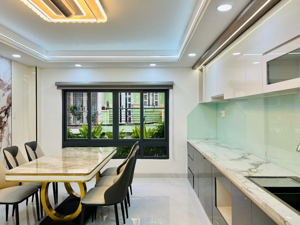 Nhà Đẹp Mới Xây Gần Ngã 4 Gò Mây Lê Trọng Tấn 4x16m 5 Tầng 5PN 5WC 7,7 Tỷ SHR