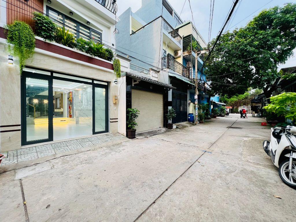 Nhà Đẹp Mới Xây Gần Ngã 4 Gò Mây Lê Trọng Tấn 4x16m 5 Tầng 5PN 5WC 7,7 Tỷ SHR