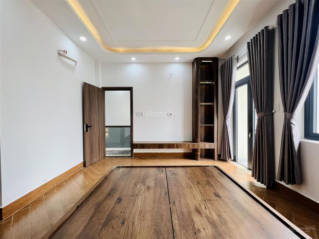 Nhà sát tân phú khu phan anh, 6,8x12m, 3 tầng, 4pn 5wc, đẹp mới xây, 7,2 tỷ shr