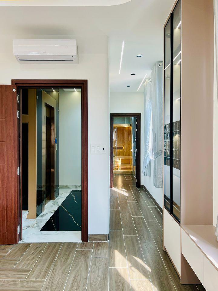 Siêu Phẩm Thang Máy Góc 2MT Lê Văn Quới Gần Bốn Xã 4,7x14m 6 Tầng 5PN 12,5 Tỷ SHR