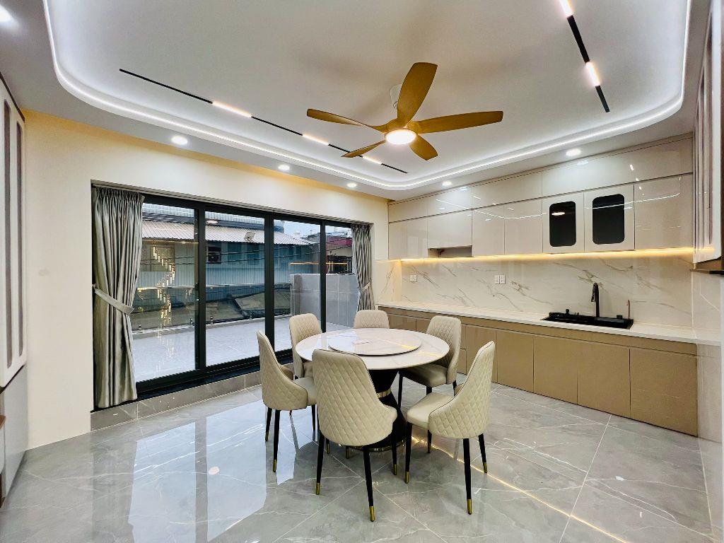 Nhà Khu Phan Anh Giáp Tân Phú Đường Tân Hòa Đông 5,2x13,5m 5 Tầng 5PN 5WC 7,5 Tỷ SHR