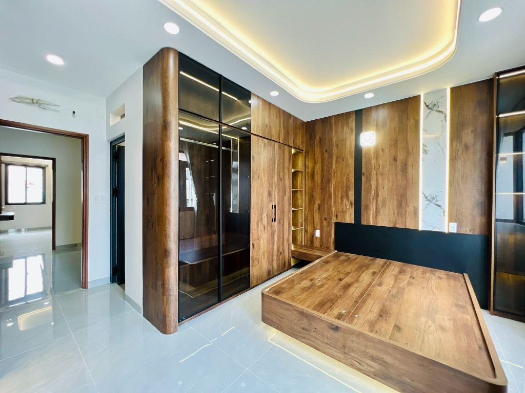 Siêu Phẩm Nhà Cao Cấp Gần Aeon Đường Tên Lửa 4,3x19m Thang Máy 5 Tầng 5PN 9,4 Tỷ SHR
