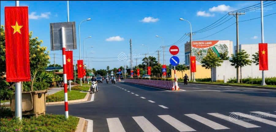 Cần bán gấp đất kdc tây nam thủ thừa, tỉnh long an 200m full thổ cư mặt tiền đt 818 rộng 32m