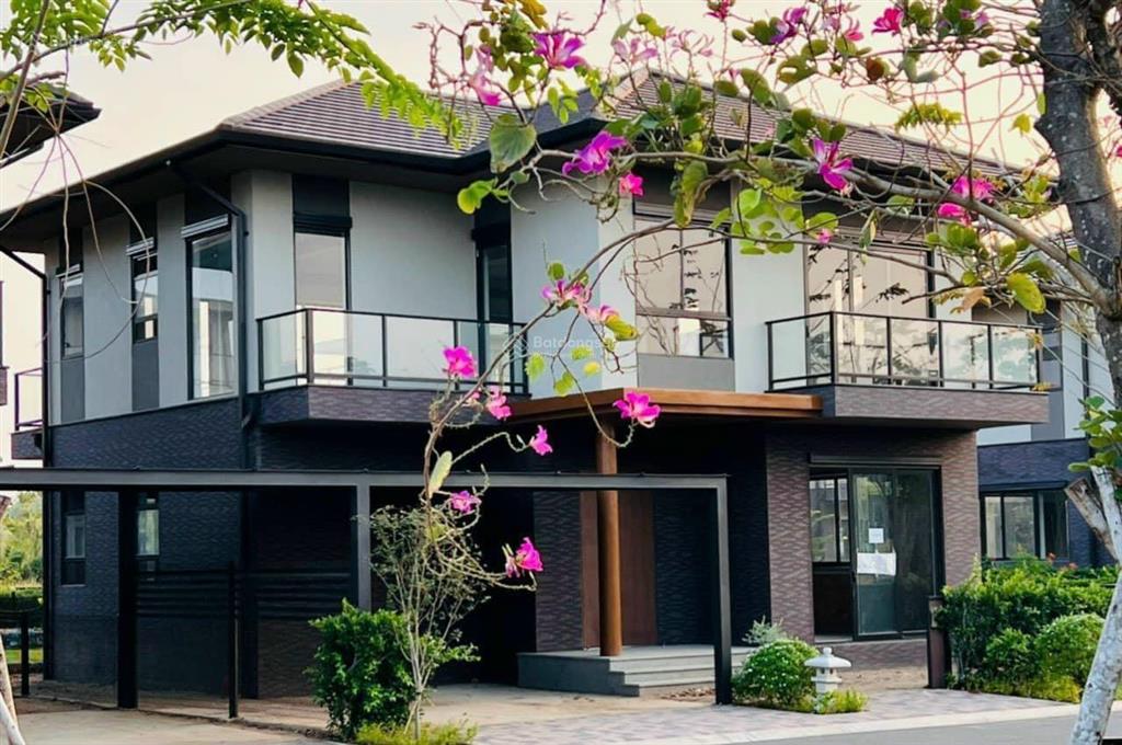 Cần bán gấp căn btđl rivera vị trí góc kđt waterpoint 3 mặt giáp sông vàm cỏ đông