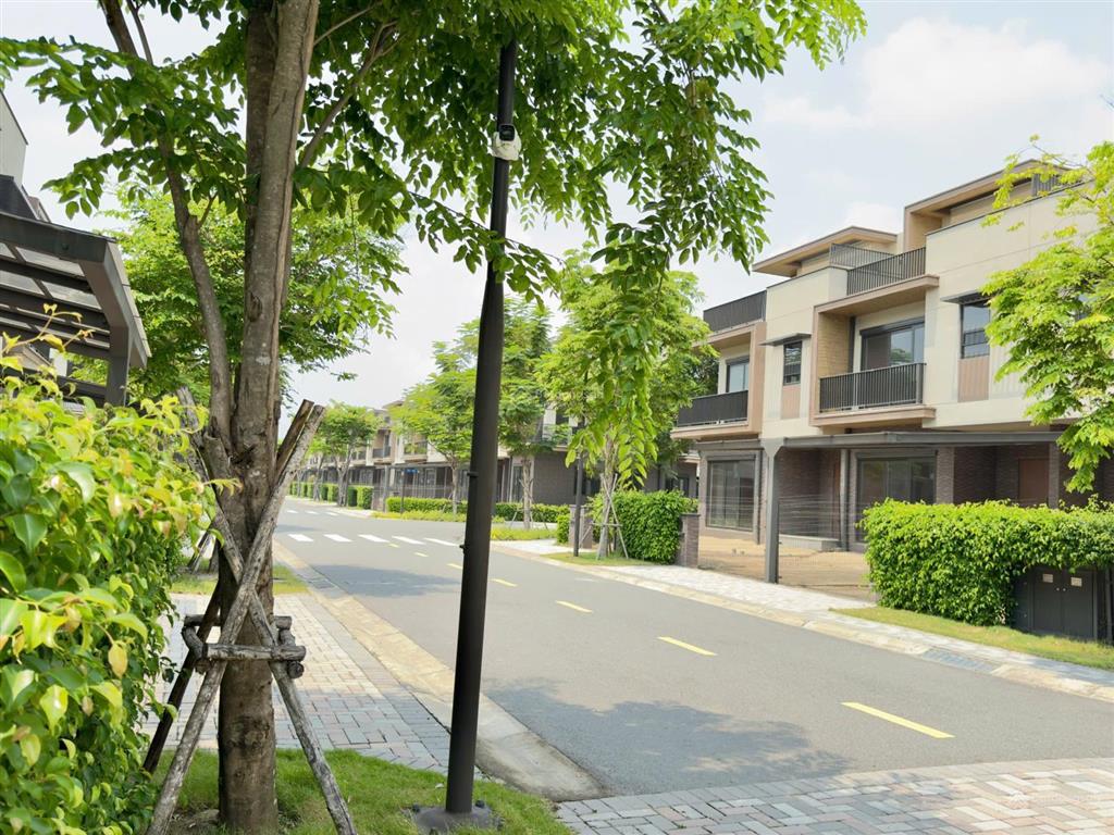 Nhà phố izumi city giá từ 7.1 tỷ, liền kề sông đồng nai, sổ hồng sẵn