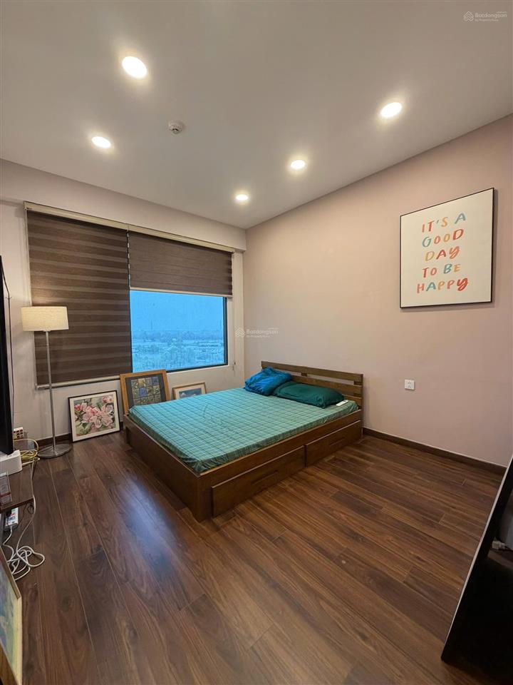 Cần bán gấp ch 78 m2 có nội thất giá 4.650 tỷ view quận 1  mizuki park