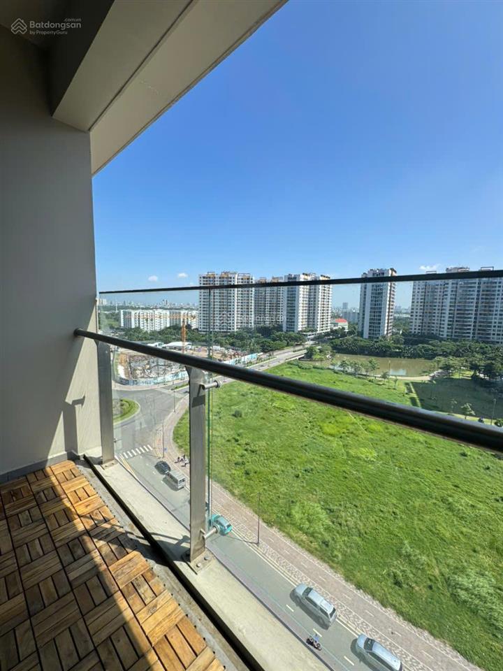 Cần bán gấp căn hộ mizuki 60 m2 giá 3,9 tỷ  sổ hồng sẵn  view siêu thoáng, mát mẻ.
