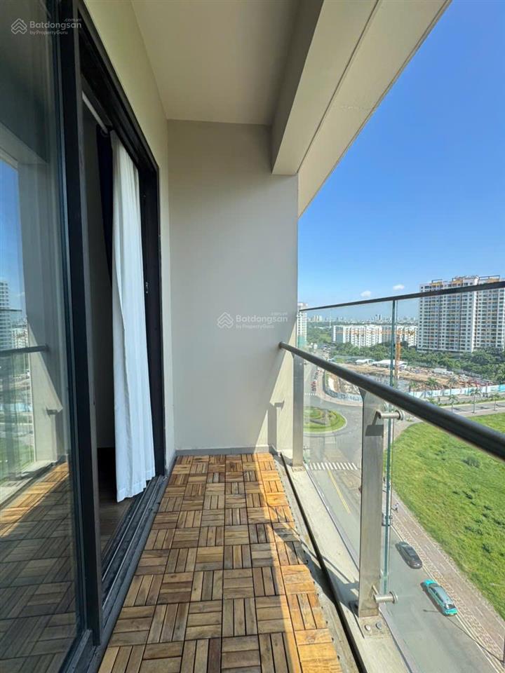 Cần bán gấp căn hộ mizuki 60 m2 giá 3,9 tỷ  sổ hồng sẵn  view siêu thoáng, mát mẻ.