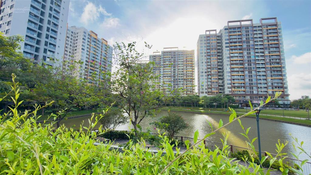 9.5tr/ tháng  cho thuê gấp ch 78 m2  mizuki park  view kênh đào siêu đẹp