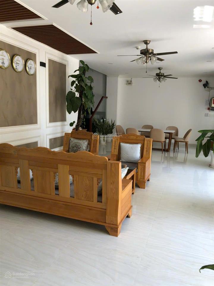 Cho thuê nhà 3 tầng 12 phòng ngủ tại golden bay hưng thịnh gần biển giá 35 triệu/tháng