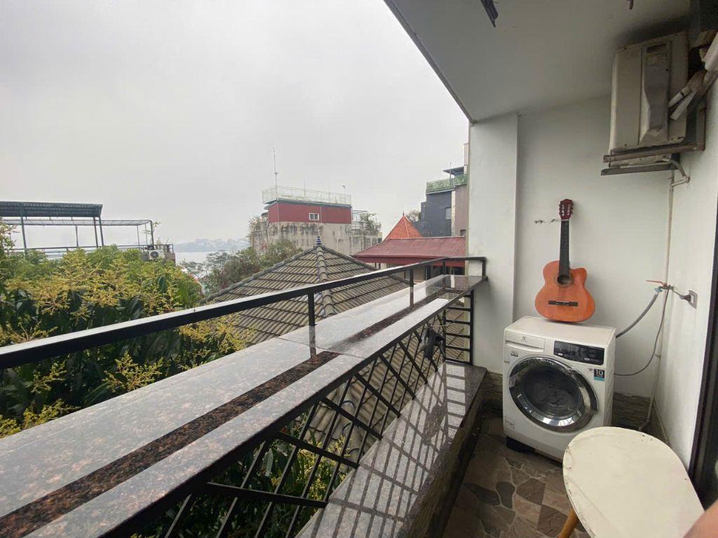 Căn Studio cực đẹp View hồ Tây – Ban công siêu Chill. Chỉ 6.5tr