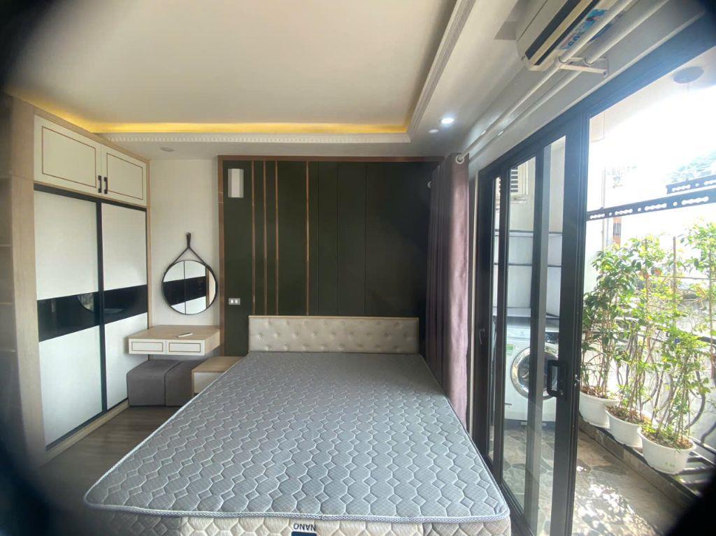 Cho thuê Căn hộ chung cư mini Full đồ cao cấp. Ban công View Hồ Tây cực Chill. Chỉ 7tr