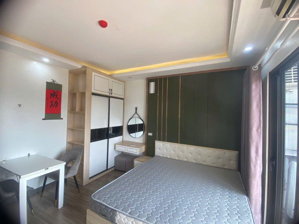 Cho thuê Căn hộ chung cư mini Full đồ cao cấp. Ban công View Hồ Tây cực Chill. Chỉ 7tr