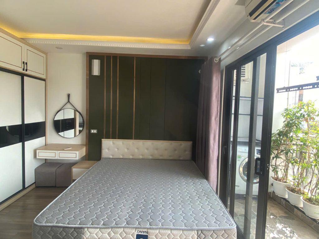 Cho thuê Căn hộ chung cư mini Full đồ cao cấp. Ban công View Hồ Tây cực Chill. Chỉ 7tr