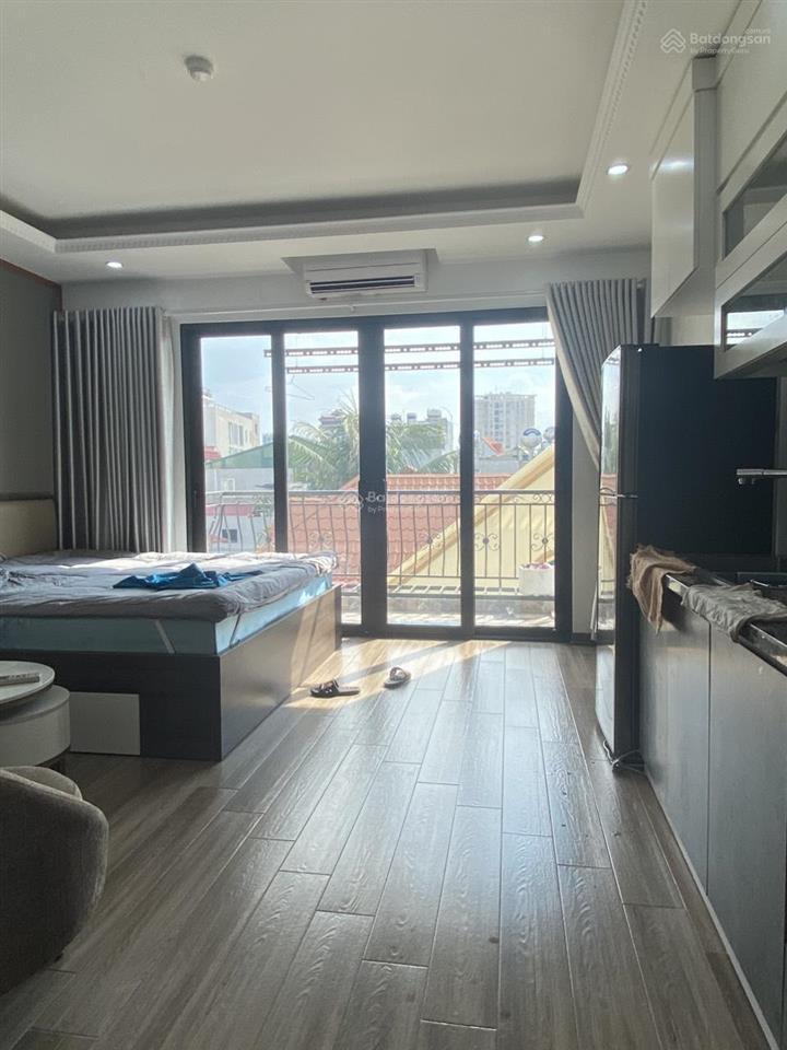Cho thuê căn hộ chung cư mini full đồ cao cấp. ban công view hồ tây cực chill. chỉ 7tr/th