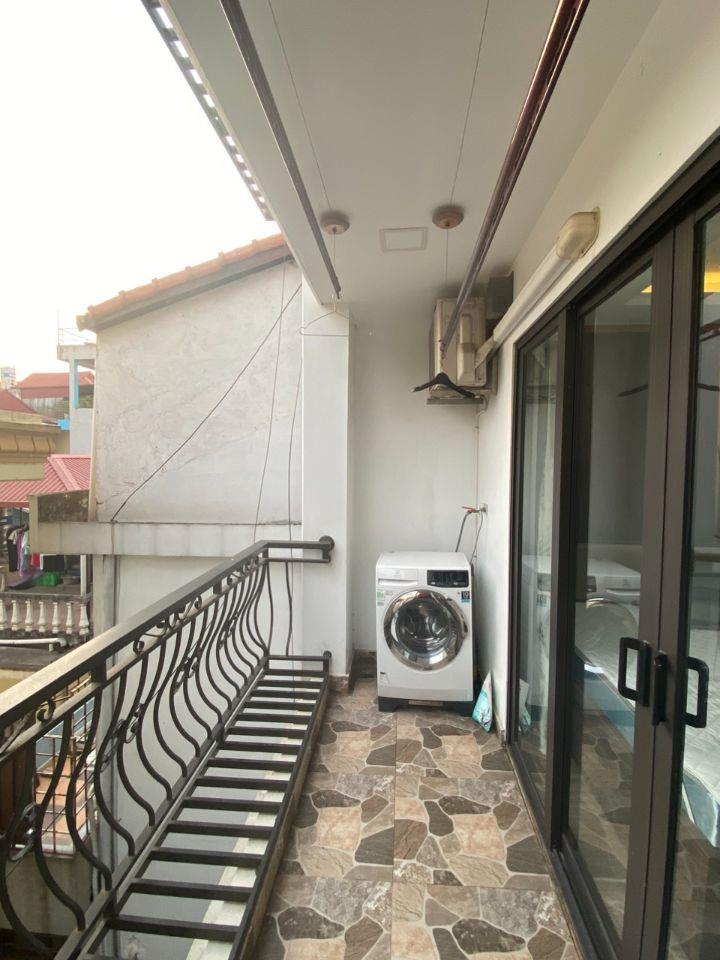 Cho thuê Căn chung cư mini giá rẻ siêu VIP Tầng 6 tại Ngõ 193 Trích Sài, Bưởi, Tây Hồ. Chỉ 6.5tr