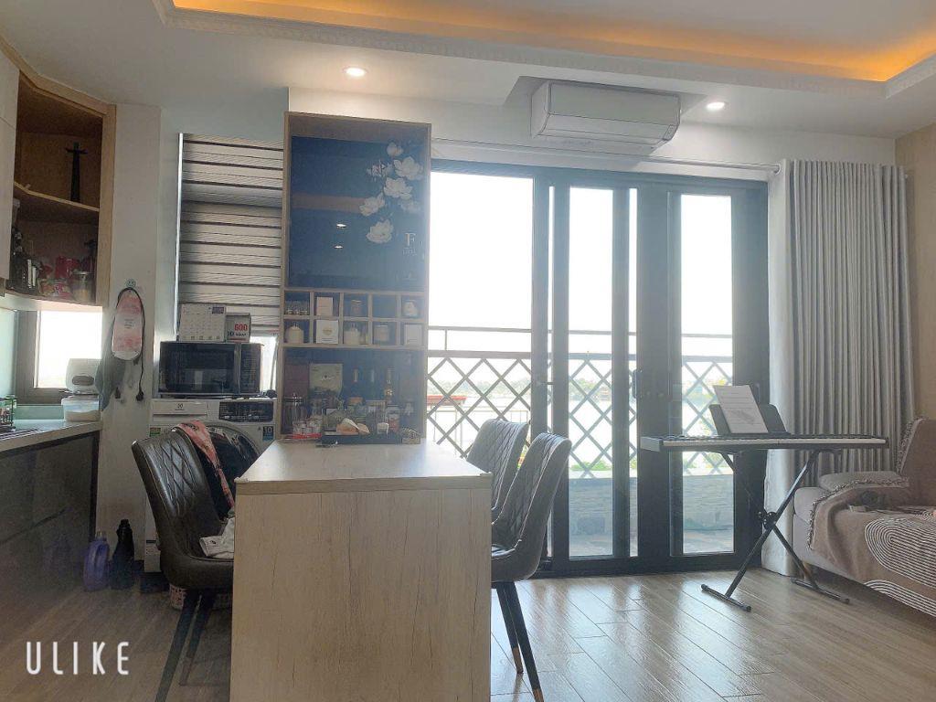 Cho thuê Căn Chung cư mini 1N,1K Full đồ cực VIP, Ngõ rộng View toàn mặt hồ Tây. Chỉ 12tr
