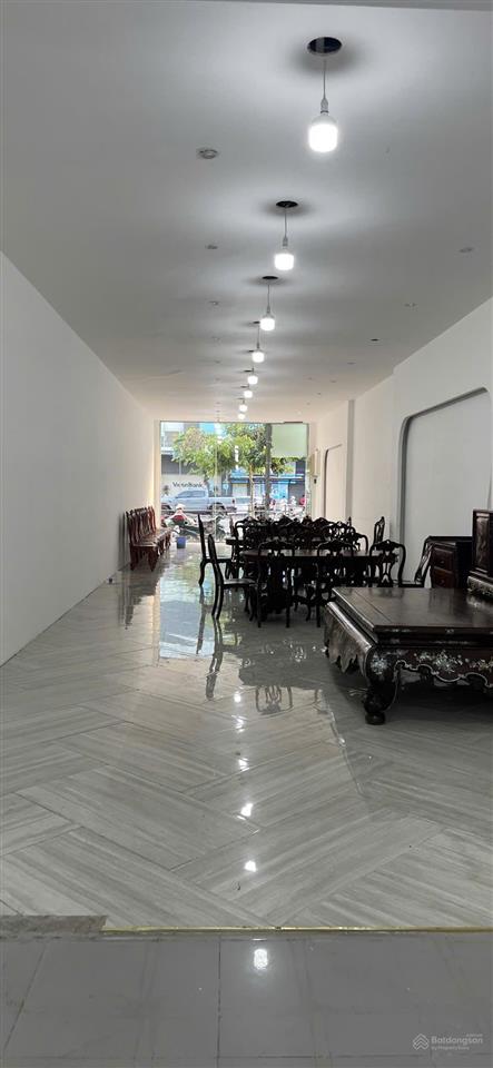 Cho thuê mặt bằng số 20 đường cộng hòa, phường 4, tân bình