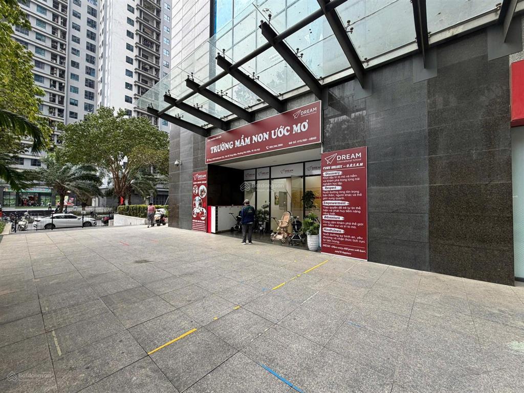 Bán khối đế thương mại sổ lâu dài giá hơn 30tr/m2 ở goldmark city, diện tích 1000m2. gọi 0941 617 ***
