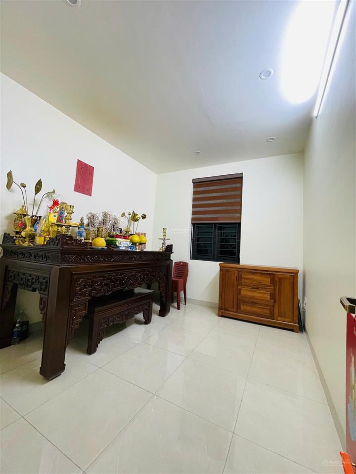 Cho thuê nhà phân lô ô tô đỗ cửa phố chu huy mân, dt 40m2 x 4.5 tầng, mt 3,4m, giá 13 triệu/tháng
