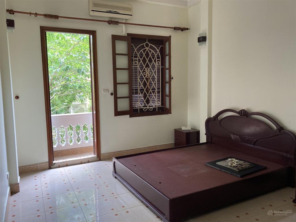 Cho thuê nhà riêng ô tô đỗ cửa phố lạc trung, dt 50m2 x 4 tầng, mt 5m, giá 16 triệu