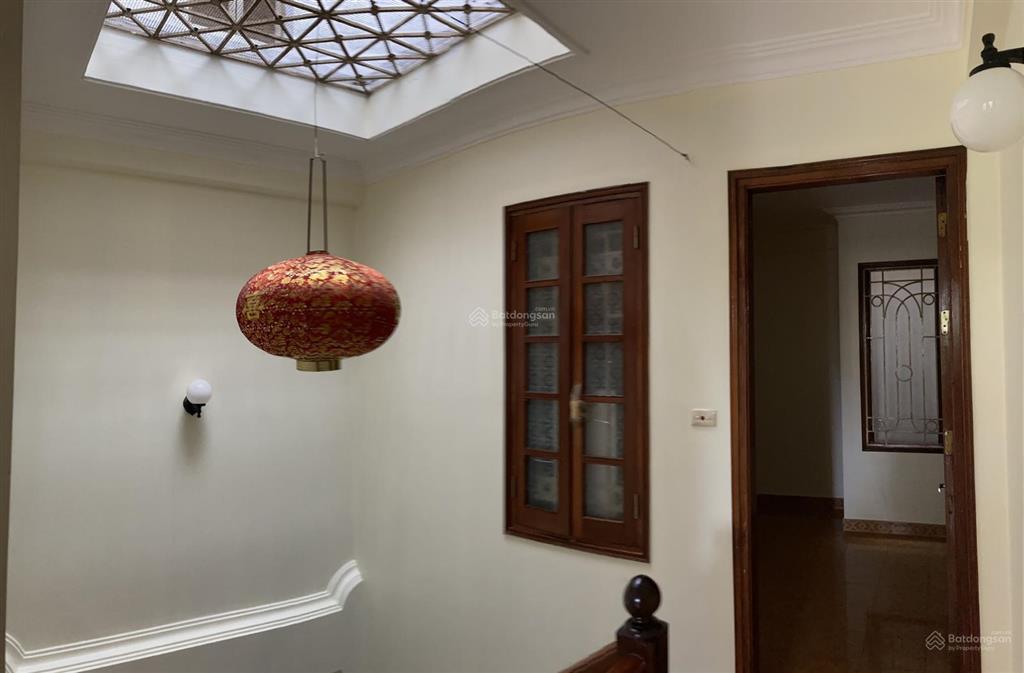 Cho thuê nhà riêng ô tô đỗ cửa phố lạc trung, dt 50m2 x 4 tầng, mt 5m, giá 16 triệu