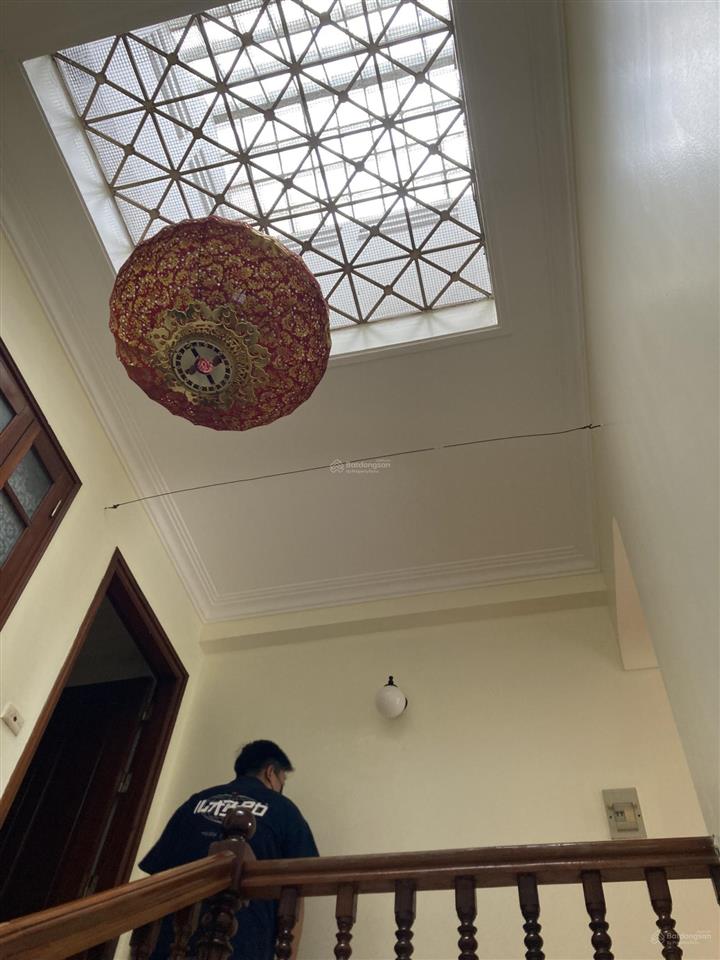 Cho thuê nhà riêng ô tô đỗ cửa phố lạc trung, dt 50m2 x 4 tầng, mt 5m, giá 16 triệu
