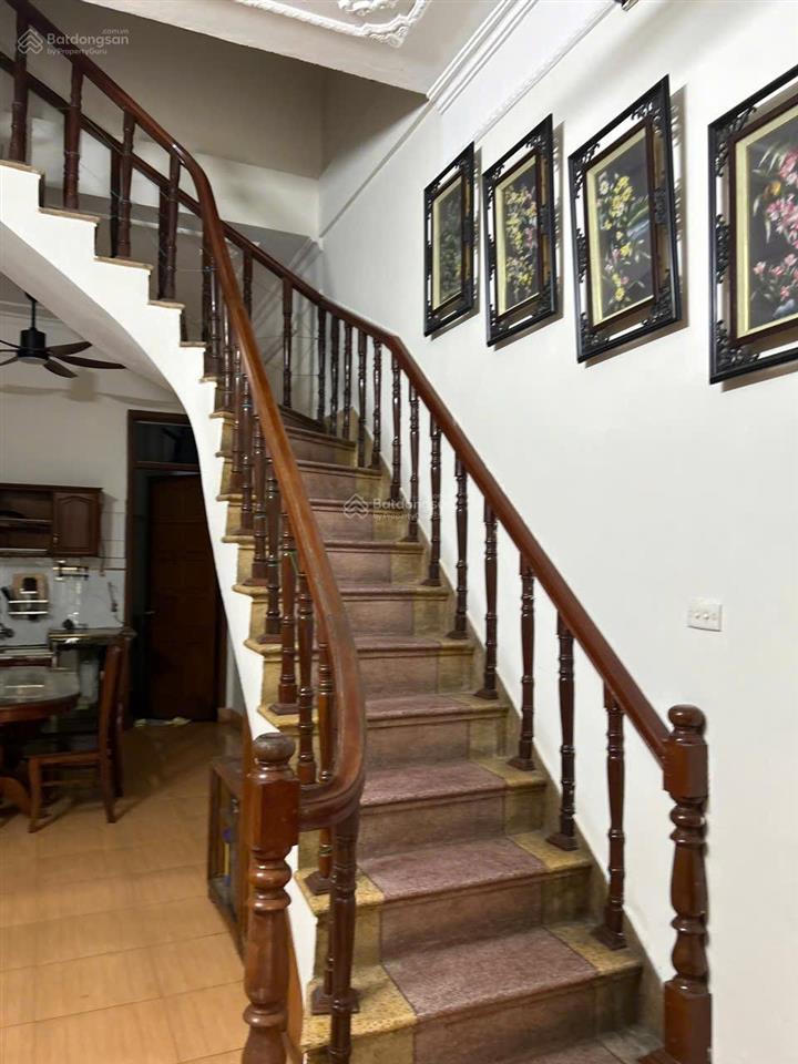 Cho thuê nhà riêng ô tô đỗ cửa phố kim ngưu giá 15 triệu, dt 58m x 4 tầng, mt 4.5m, 4 phòng, 3wc