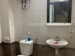 Cho thuê nhà riêng ô tô đỗ cửa phố minh khai giá 15 triệu, dt 53m x 4 tầng, mt 5m