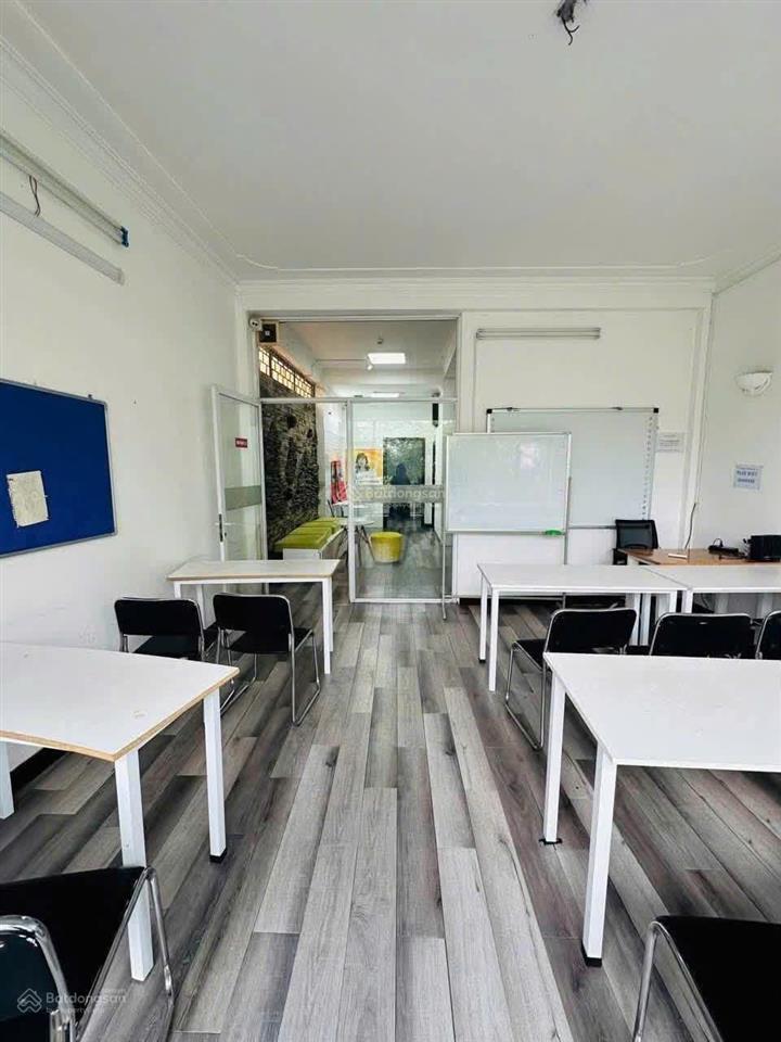 Cho thuê nhà riêng phố minh khai, dt 90m x 5 tầng, mt 5m, ô tô đỗ cửa, giá 39 triệu