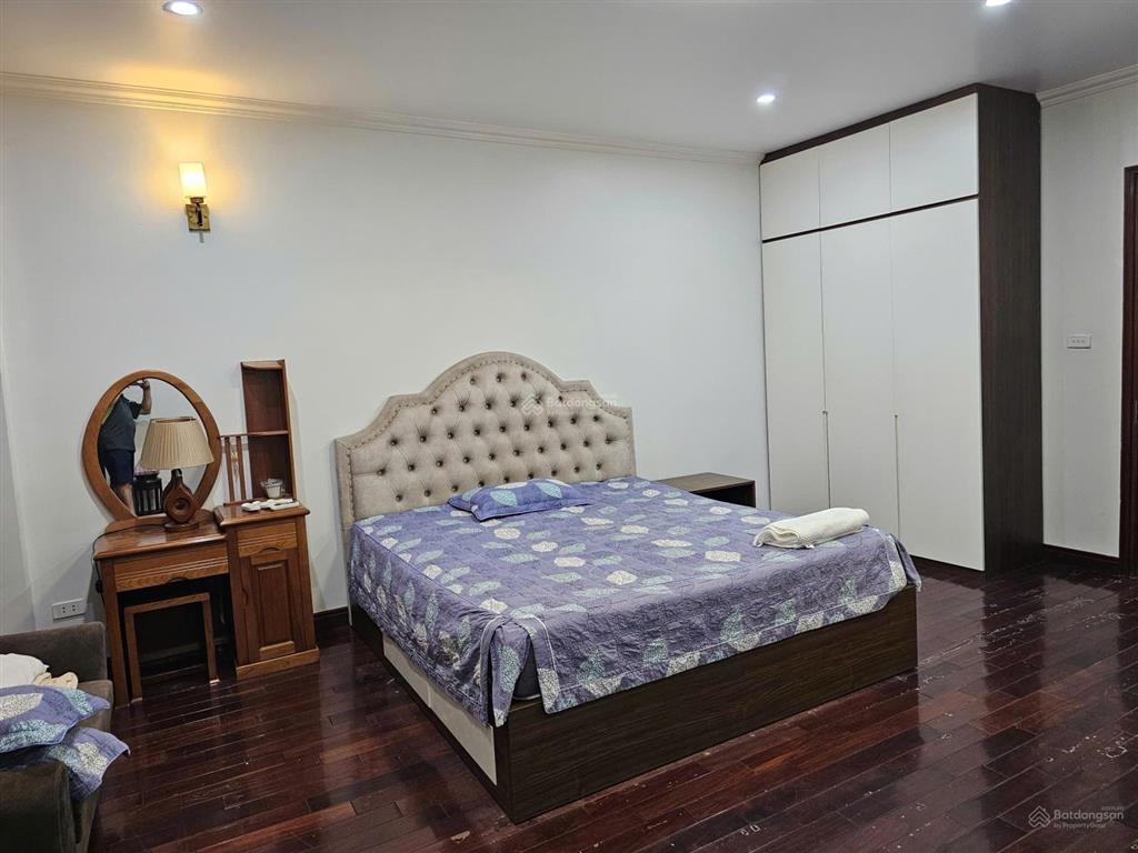 Cho thuê nhà riêng tại tây hồ, full nội thất sang trọng, chỉ xách vali vào ở (99 âu cơ)