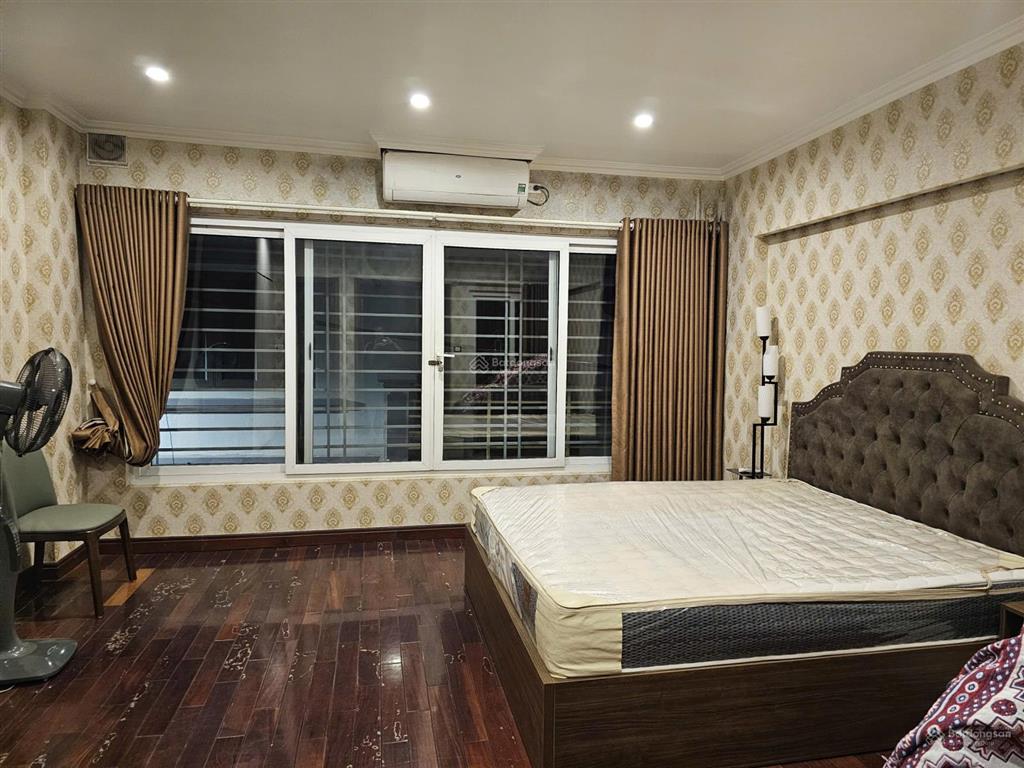 Cho thuê nhà riêng tại tây hồ, full nội thất sang trọng, chỉ xách vali vào ở (99 âu cơ)