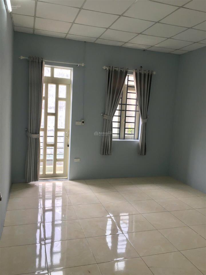 Cho thuê nhà nguyên căn quận 9, phường phú hữu, 4pn, 3wc, 8tr/tháng