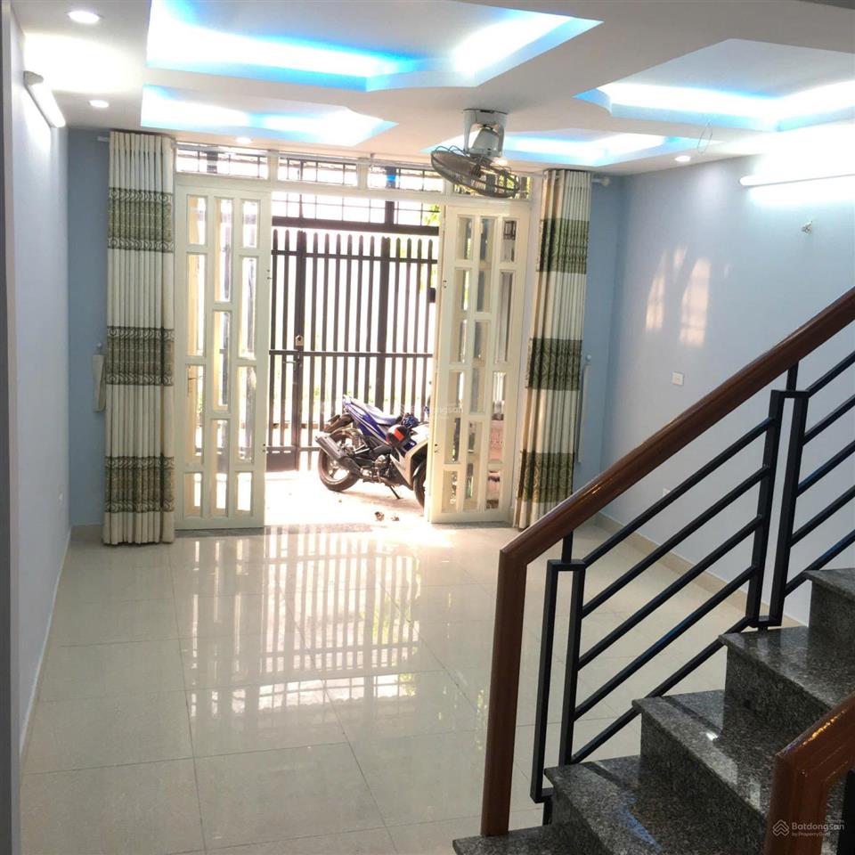 Cho thuê nhà nguyên căn quận 9, phường phú hữu, 4pn, 3wc, 8tr/tháng