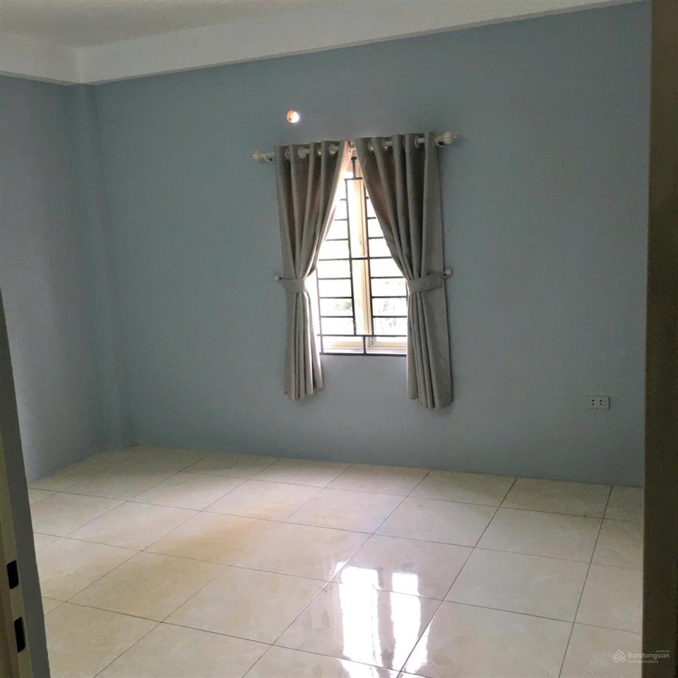 Cho thuê nhà nguyên căn quận 9, phường phú hữu, 4pn, 3wc, 8tr/tháng