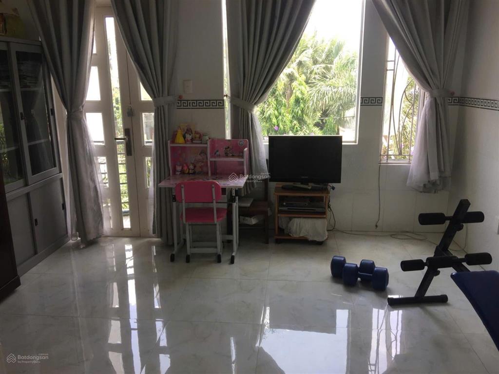 Cho thuê nhà nguyên căn xã phong phú, giáp q8, nvl, 3pn, 7tr  gần chợ phú lạc