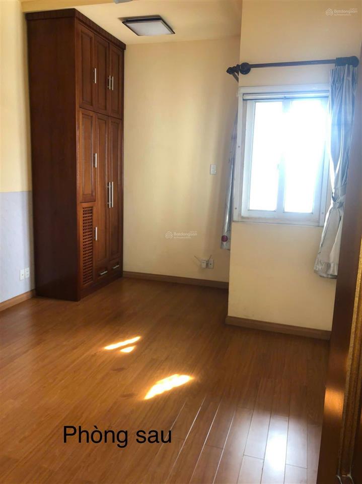 Nhà đẹp q4 tphcm hẻm xe hơi vào