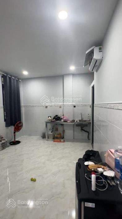 Nhà đẹp q4, tphcm chdv nhà mới vào ở liền