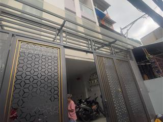 Nhà đẹp q4, tphcm chdv nhà mới vào ở liền