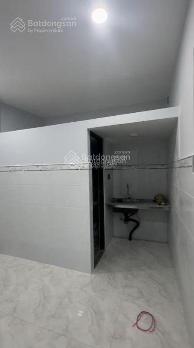 Nhà đẹp q4, tphcm chdv nhà mới vào ở liền