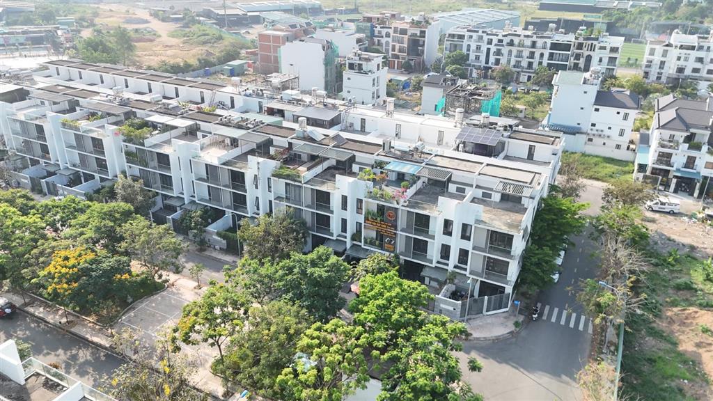 Bán căn góc kdc an phú new city đường đông tây 1 an phú quận 2 dt 143.4 m2 trệt 2 lầu giá 42 tỷ