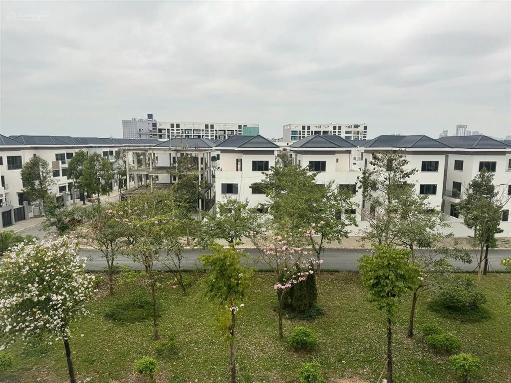 Bán đất khu đô thị thanh hà cienco 5, giá 6 tỷ 85m mặt tiền 5m, hợp đồng cọc với cđt mường thanh