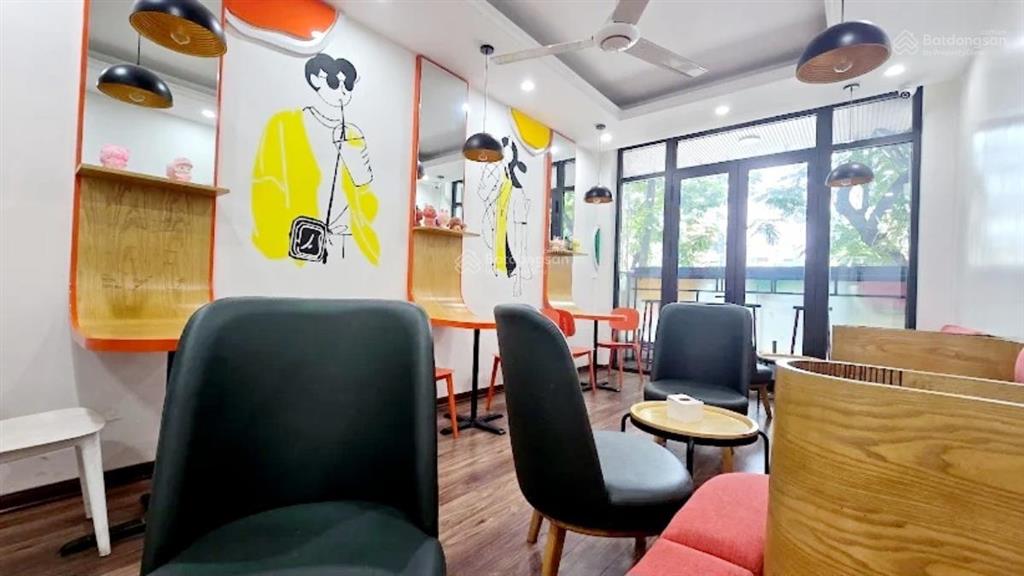 [đội cấn] mặt phố  lô góc  42m2  14.9 tỷ  lõi ba đình  dẫy chẵn  kd bất chấp