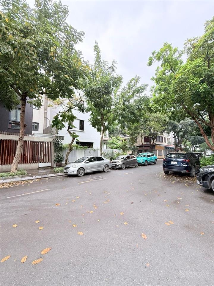 [ngộp bank hạ chào 1 tỷ] phạm tuấn tài  42m2 17.5 tỷ  lô góc cực hiếm  vỉa hè  ô tô dừng đỗ