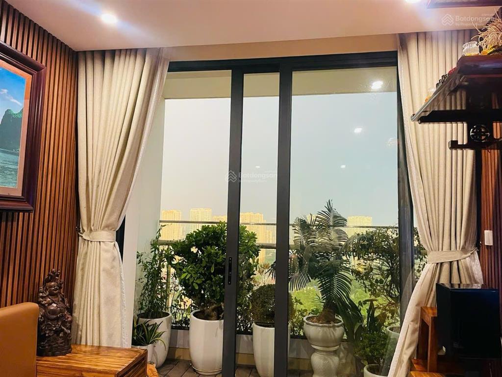 Chính chủ cần bán căn hộ 93m2 10.5 tỷ 1 3pn 2wc  tầng cao view đẹp