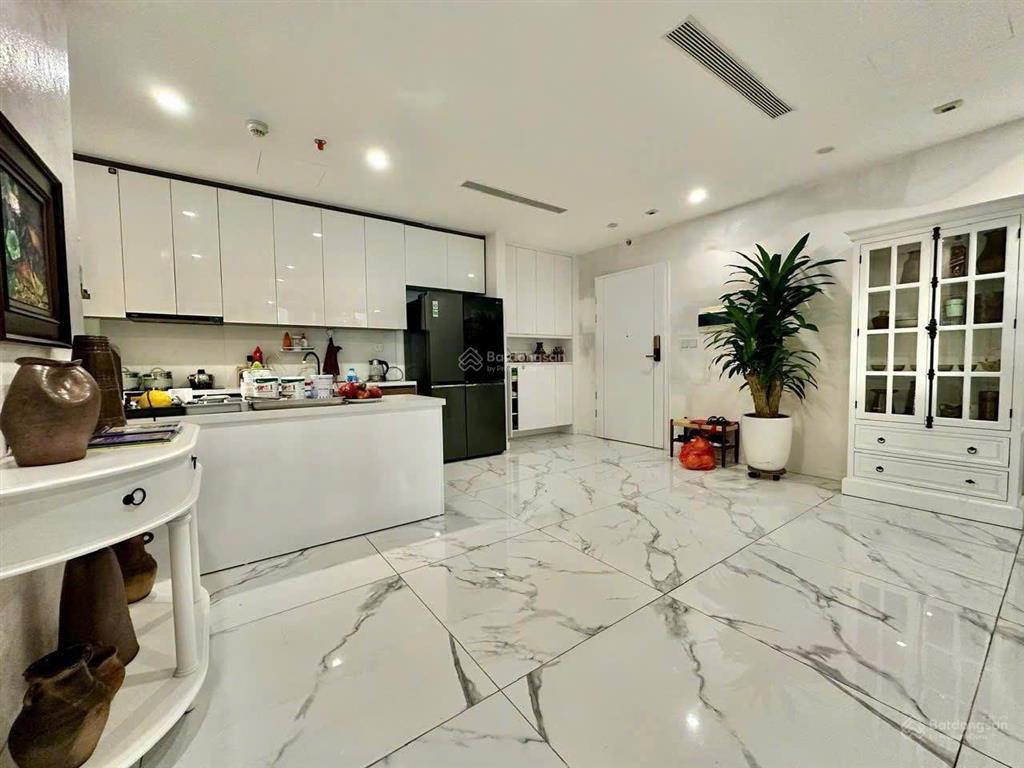 Chính chủ bán căn hộ sunshine city, 105m2, 12,9 tỷ, view toàn cảnh ciputra, sông hồng, hồ tây