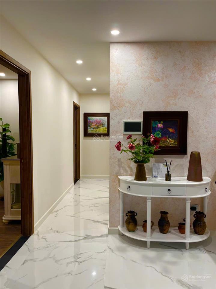 Chính chủ bán căn hộ sunshine city, 105m2, 12,9 tỷ, view toàn cảnh ciputra, sông hồng, hồ tây
