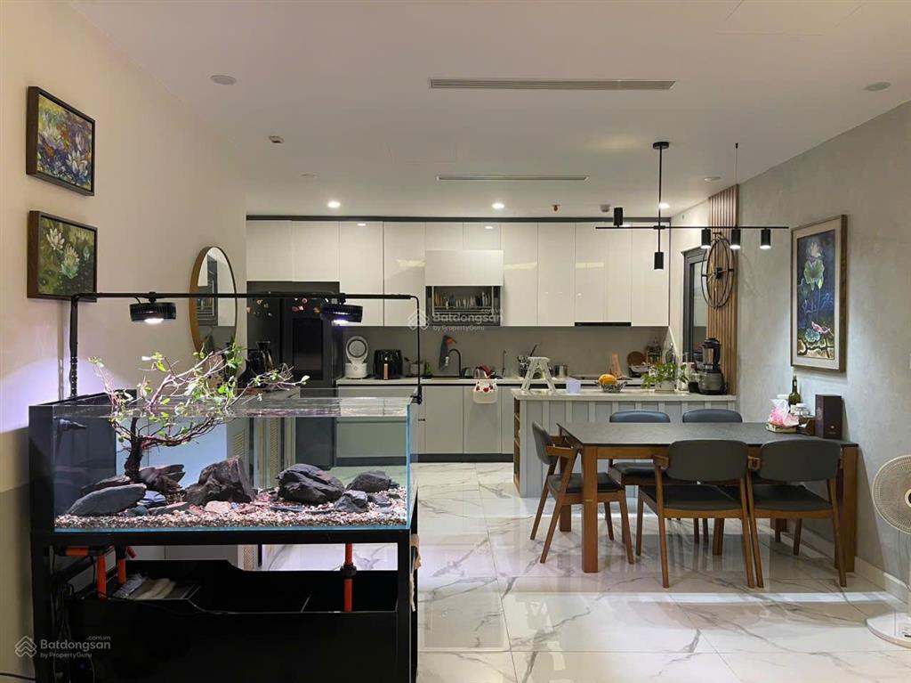 Chính chủ bán căn hộ sunshine city, 118m2, 13,9 tỷ, view toàn cảnh ciputra, sông hồng, hồ tây