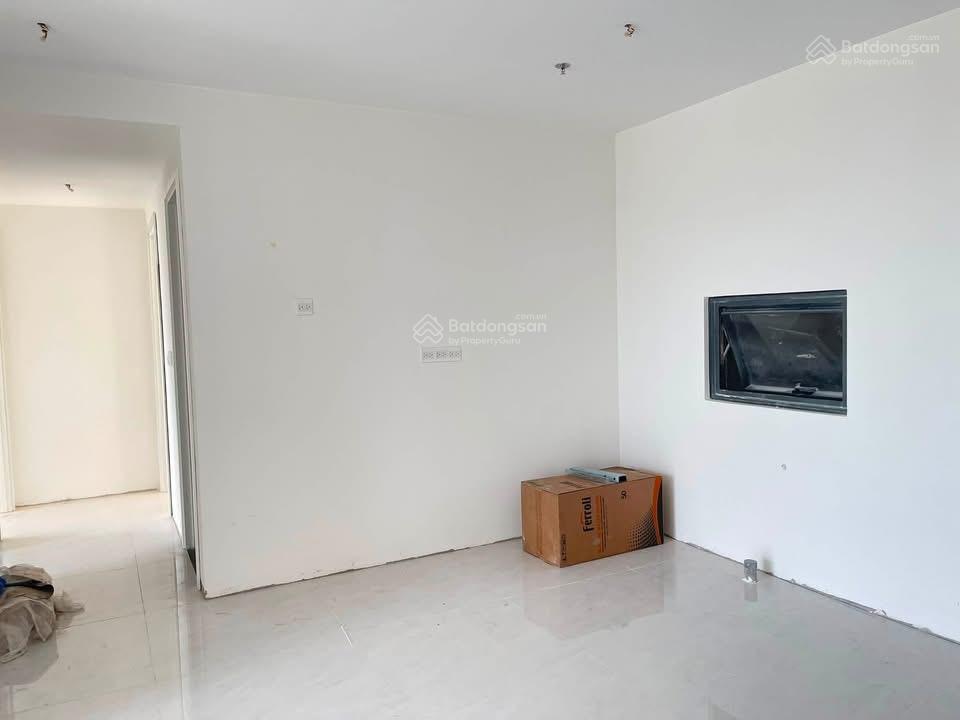 Dư bán căn 2pn, 69m2, nội khu, view biệt thự đẹp hướng đông nam, thoáng mát quanh năm.